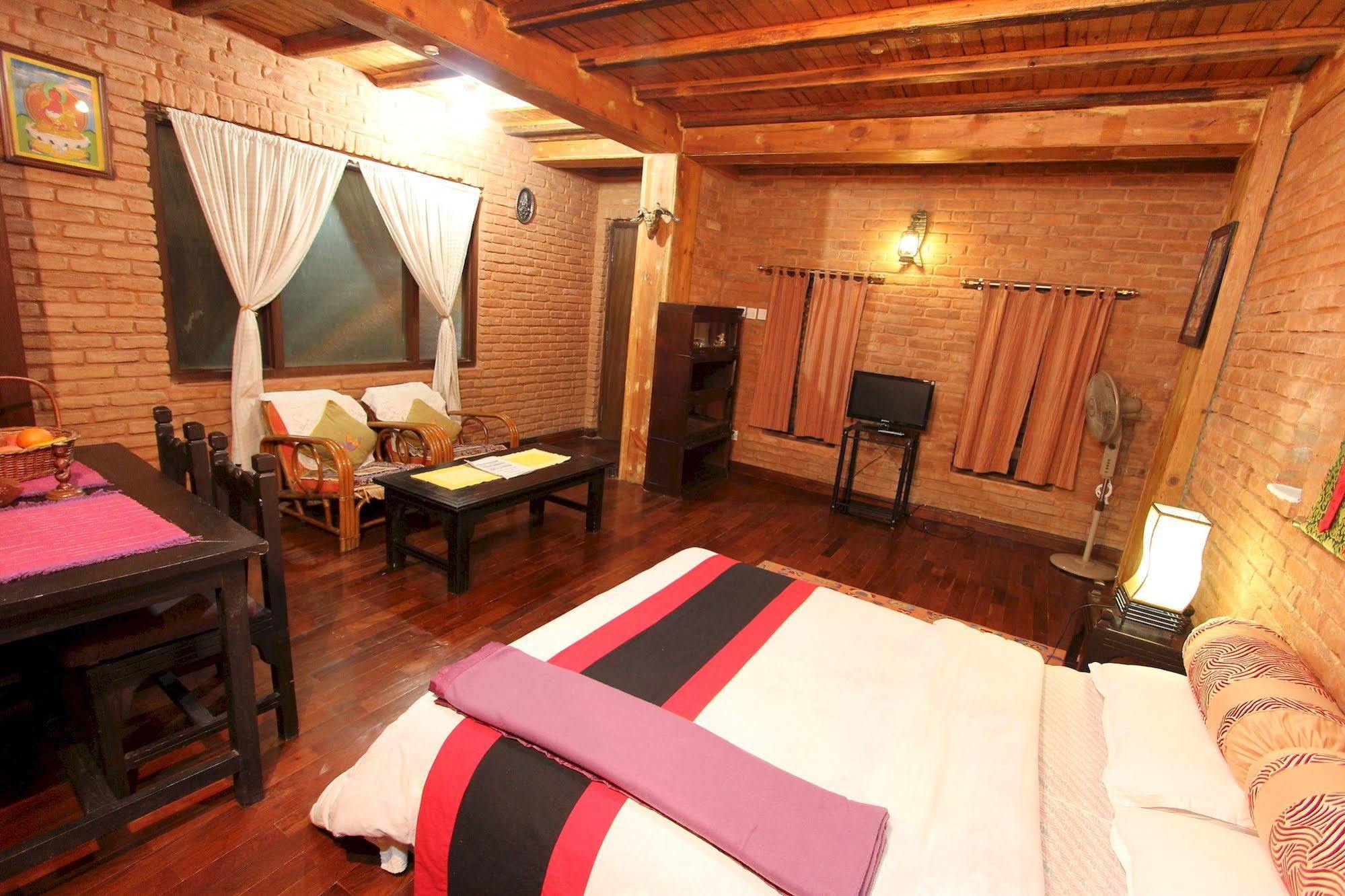 World Heritage Hotel And Apartments Kathmandu Exterior photo
